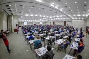 첫날 시험 시작 대기 모습. 사진: Davi Campana